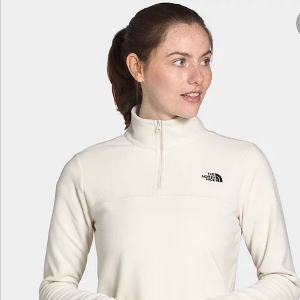 NORTHFACE QUARTER ZIP PULLOVER